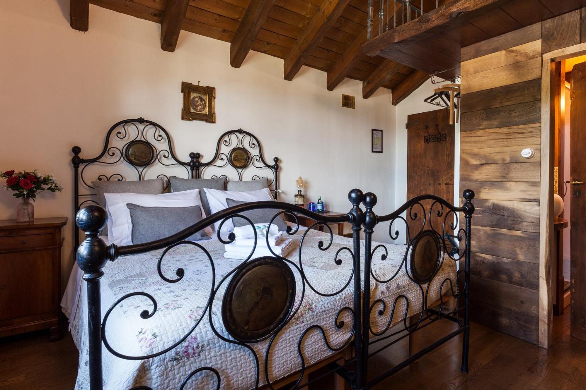فندق Locanda Centolaghi Valditacca الغرفة الصورة
