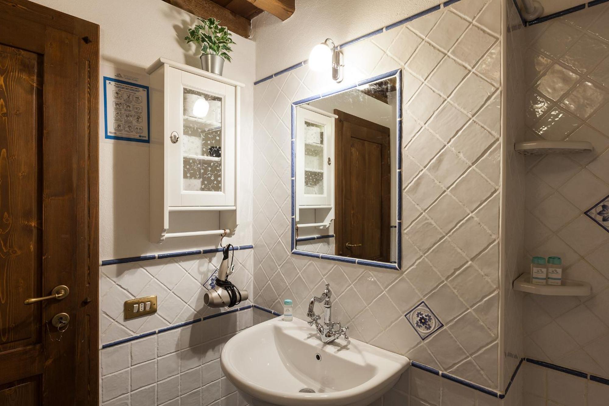 فندق Locanda Centolaghi Valditacca الغرفة الصورة
